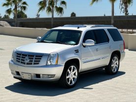 2011 CADILLAC ESCALADE SUV V8, FLEX FUEL, 6.2 LITER SPORT UTILITY 4D