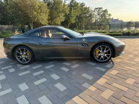 2010 FERRARI CALIFORNIA CONVERTIBLE V8, 4.3 LITER CONVERTIBLE 2D