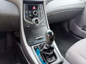 2014 HYUNDAI ELANTRA SEDAN 4-CYL, 1.8 LITER SE SEDAN 4D