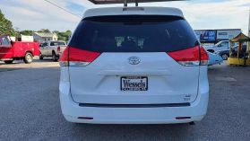 2011 Toyota Sienna Le Minivan 4d - Image 3
