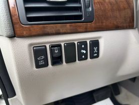 2010 NISSAN ARMADA SUV V8, 5.6 LITER PLATINUM SPORT UTILITY 4D