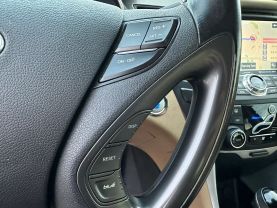Used 2013 HYUNDAI SONATA SEDAN 4-CYL, HYBRID, 2.4 LITER HYBRID LIMITED SEDAN 4D - LA Auto Star located in Virginia Beach, VA