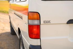 1994 TOYOTA HIACE VAN 3L DX