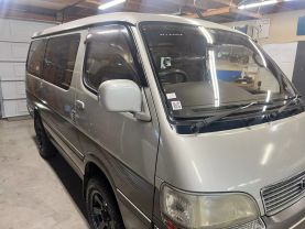 1998 TOYOTA HIACE VAN 1KZ-TE SUPER CUSTOM LIMITED