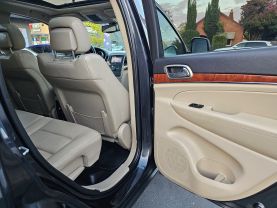 2013 JEEP GRAND CHEROKEE SUV V6, FLEX FUEL, 3.6 LITER LIMITED SPORT UTILITY 4D