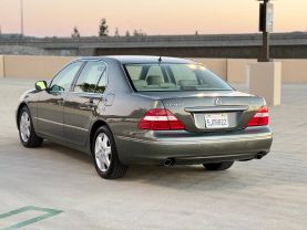 2004 LEXUS LS SEDAN V8, 4.3 LITER LS 430 SEDAN 4D