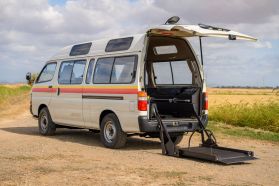 1994 TOYOTA HIACE VAN 3L DX
