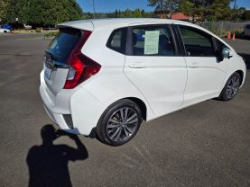 2017 HONDA FIT