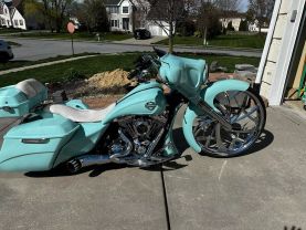 2009 HARLEY-DAVIDSON FLHX STREET GLIDE - - -