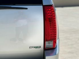 2011 CADILLAC ESCALADE SUV V8, FLEX FUEL, 6.2 LITER SPORT UTILITY 4D