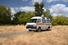 1994 TOYOTA HIACE VAN 3L DX