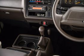 1994 TOYOTA HIACE VAN 3L DX