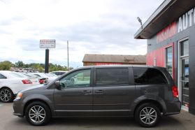 2016 DODGE GRAND CARAVAN PASSENGER PASSENGER V6, FLEX FUEL, 3.6 LITER SE MINIVAN 4D