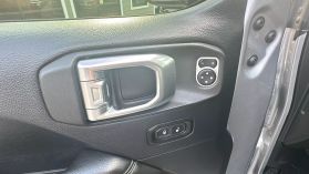2018 Jeep Wrangler Unlimited - Image 30