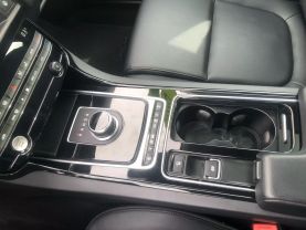 2018 JAGUAR XE SEDAN 4-CYL, TURBO, 2.0 LITER XE 25T PREMIUM SEDAN 4D