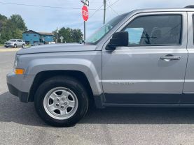 2014 Jeep Patriot - Image 2