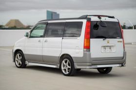 1999 HONDA STEPWGN VAN B20B BASE