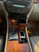 2004 LEXUS LS SEDAN V8, 4.3 LITER LS 430 SEDAN 4D