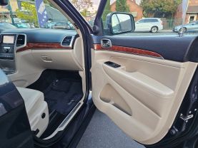 2013 JEEP GRAND CHEROKEE SUV V6, FLEX FUEL, 3.6 LITER LIMITED SPORT UTILITY 4D