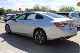 2020 Chevrolet Malibu - Image 3