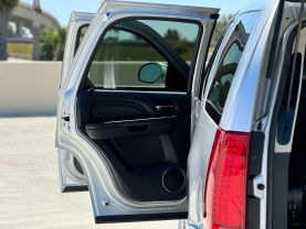 2011 CADILLAC ESCALADE SUV V8, FLEX FUEL, 6.2 LITER SPORT UTILITY 4D