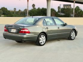 2004 LEXUS LS SEDAN V8, 4.3 LITER LS 430 SEDAN 4D