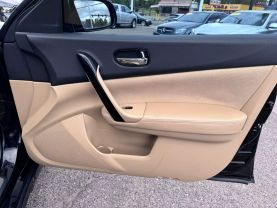 2011 NISSAN MAXIMA