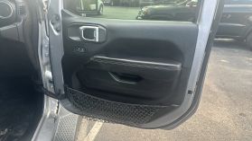 2018 Jeep Wrangler Unlimited - Image 12