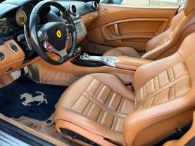 2010 FERRARI CALIFORNIA CONVERTIBLE V8, 4.3 LITER CONVERTIBLE 2D