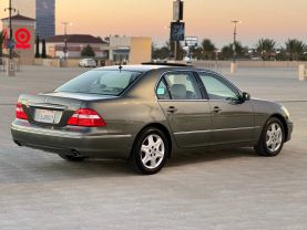 2004 LEXUS LS SEDAN V8, 4.3 LITER LS 430 SEDAN 4D
