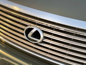 2004 LEXUS LS SEDAN V8, 4.3 LITER LS 430 SEDAN 4D