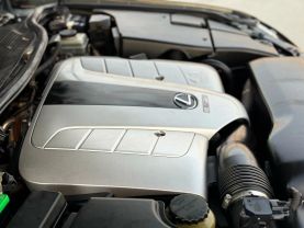2004 LEXUS LS SEDAN V8, 4.3 LITER LS 430 SEDAN 4D