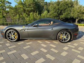 2010 FERRARI CALIFORNIA CONVERTIBLE V8, 4.3 LITER CONVERTIBLE 2D