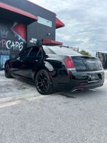 2019 CHRYSLER 300 SEDAN V6, 3.6 LITER 300S SEDAN 4D