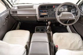 1994 TOYOTA HIACE VAN 3L DX