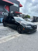 2019 CHRYSLER 300 SEDAN V6, 3.6 LITER 300S SEDAN 4D