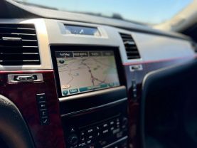 2011 CADILLAC ESCALADE SUV V8, FLEX FUEL, 6.2 LITER SPORT UTILITY 4D