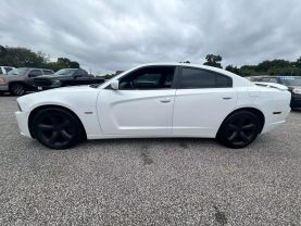 2013 DODGE CHARGER SEDAN V8, HEMI, 5.7 LITER R/T SEDAN 4D