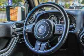2013 Jeep Wrangler - Image 20