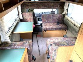 1991 NISSAN ATLAS CAMPER TD27 LAIKA 560