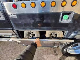 2011 FORD F450 SUPER DUTY REGULAR CAB & CHASSIS