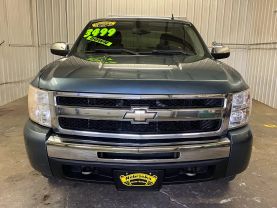 2010 CHEVROLET SILVERADO 1500 CREW CAB PICKUP V8, FLEX FUEL, 5.3 LITER LT PICKUP 4D 5 3/4 FT
