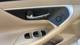 2016 Nissan Altima - Image 11