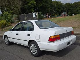 1993 TOYOTA COROLLA SEDAN 4-CYL, 1.8 LITER DELUXE SEDAN 4D