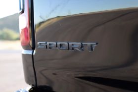 2019 RAM 1500 CREW CAB PICKUP V8, HEMI, 5.7 LITER REBEL PICKUP 4D 5 1/2 FT