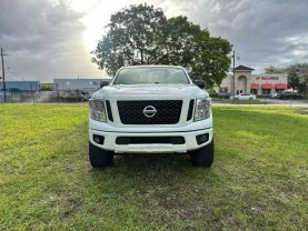 2017 NISSAN TITAN XD CREW CAB PICKUP V8, TURBO DIESEL, 5.0L S PICKUP 4D 6 1/2 FT