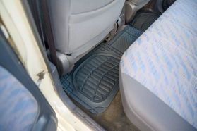 1998 TOYOTA HILUX SPORTS PICKUP TRUCK 2L-TE -