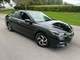2017 HONDA ACCORD SEDAN 4-CYL, I-VTEC, 2.4 LITER LX SEDAN 4D