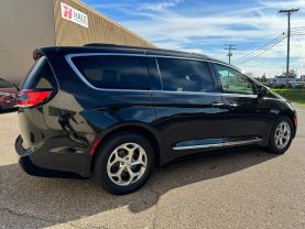 2023 CHRYSLER PACIFICA VAN V6, 3.6 LITER LIMITED VAN 4D