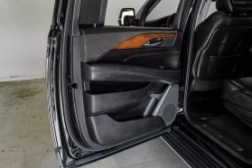 2017 CADILLAC ESCALADE ESV SUV V8, 6.2 LITER LUXURY SPORT UTILITY 4D